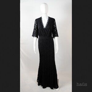 Pinup Fashion Lace Maxi